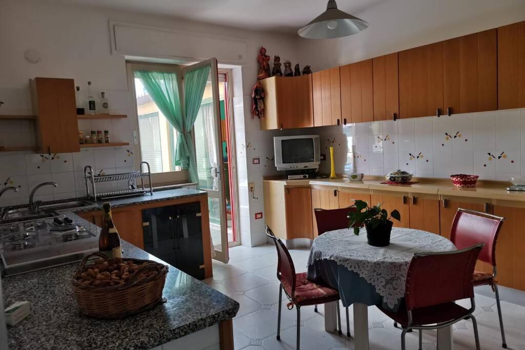 Da Agnese Holiday Home In Bosa Sardegna! מראה חיצוני תמונה