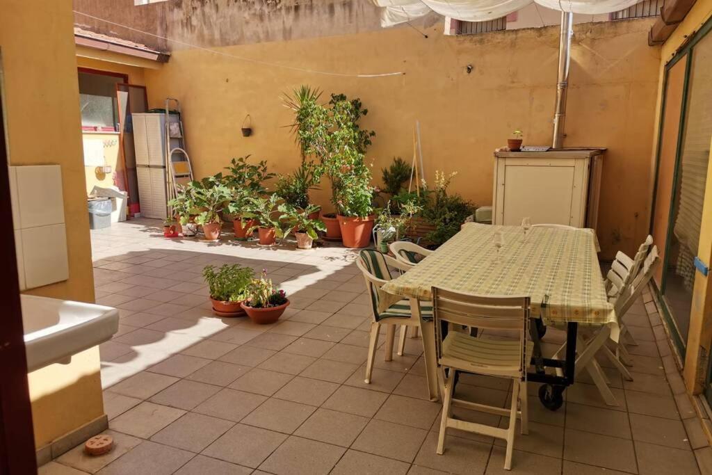 Da Agnese Holiday Home In Bosa Sardegna! מראה חיצוני תמונה